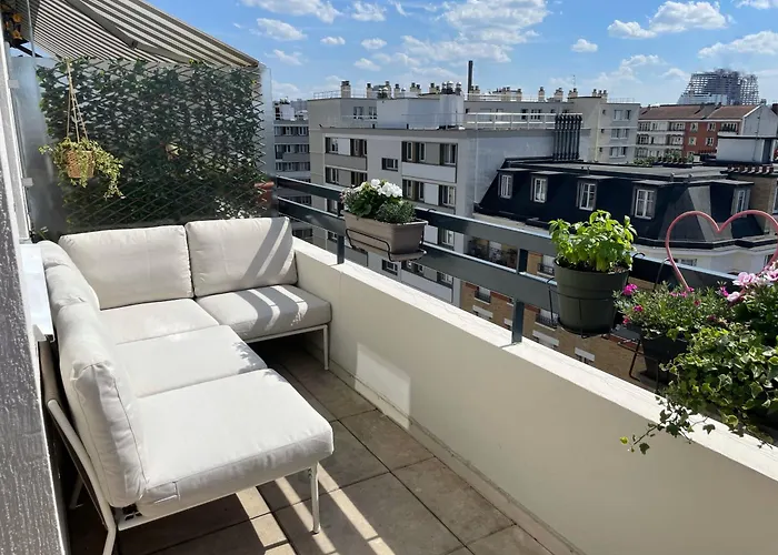 Home F8 - Terrace Paris\'S View, Eiffel Tower Area