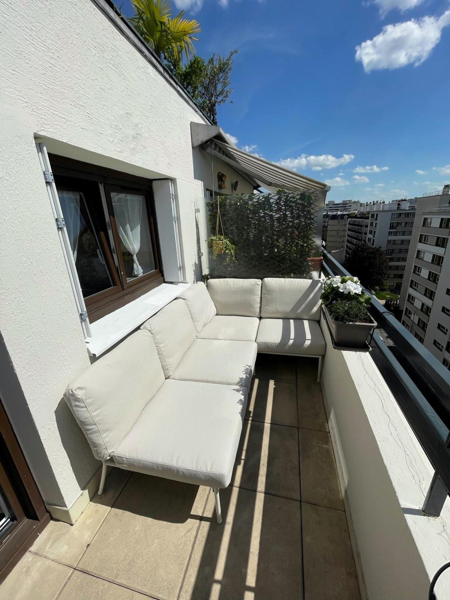 F8 - Terrace Paris's View, Eiffel Tower Area *