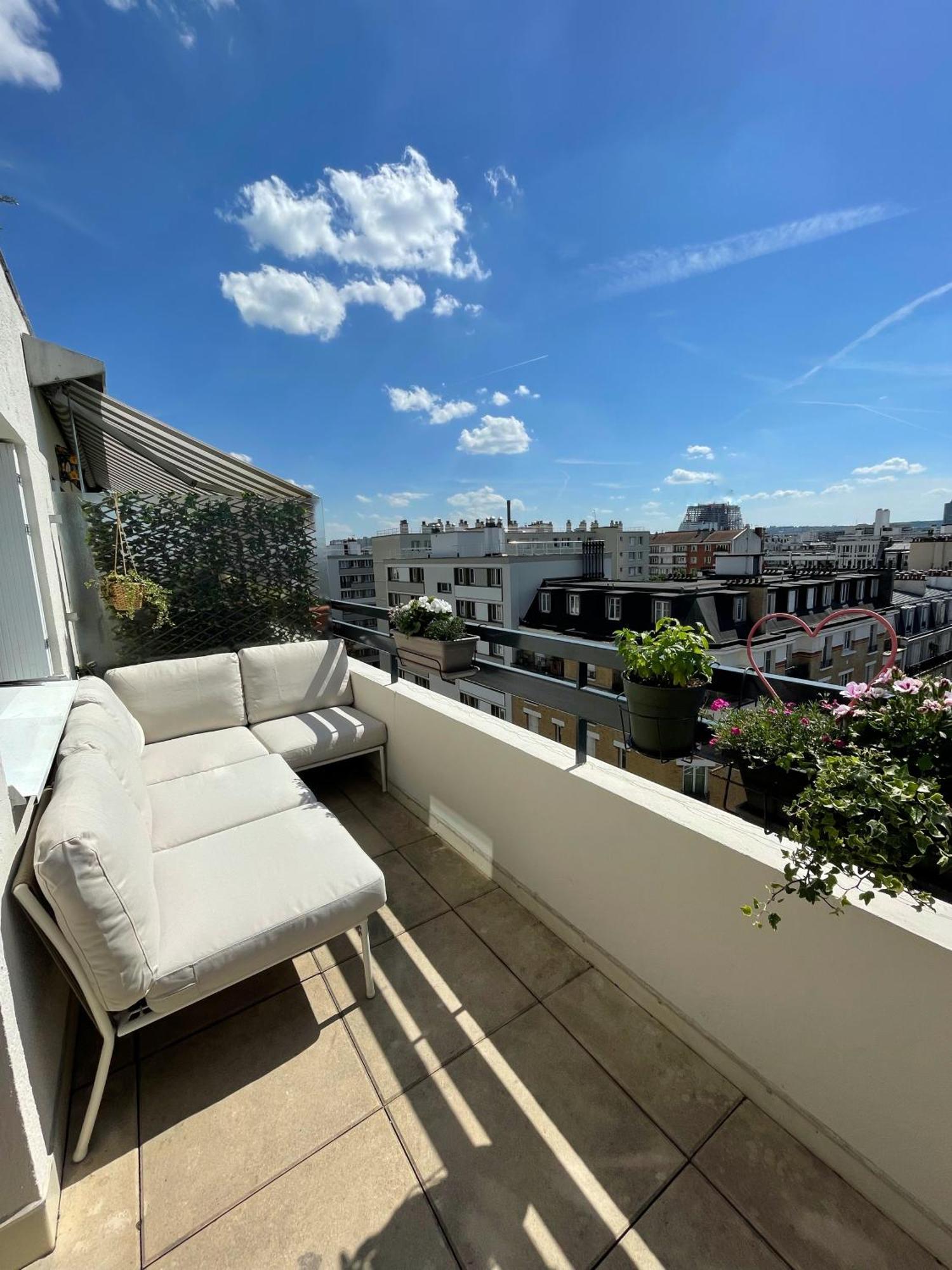F8 - Terrace Paris's View, Eiffel Tower Area Paris